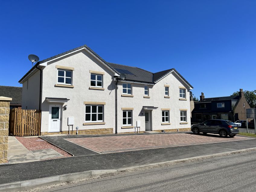 Exterior image of new houses in Falkirk