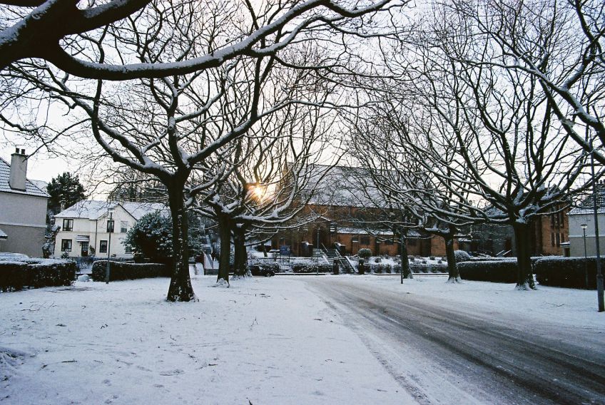 Snow falls in Mosspark, Glasgow